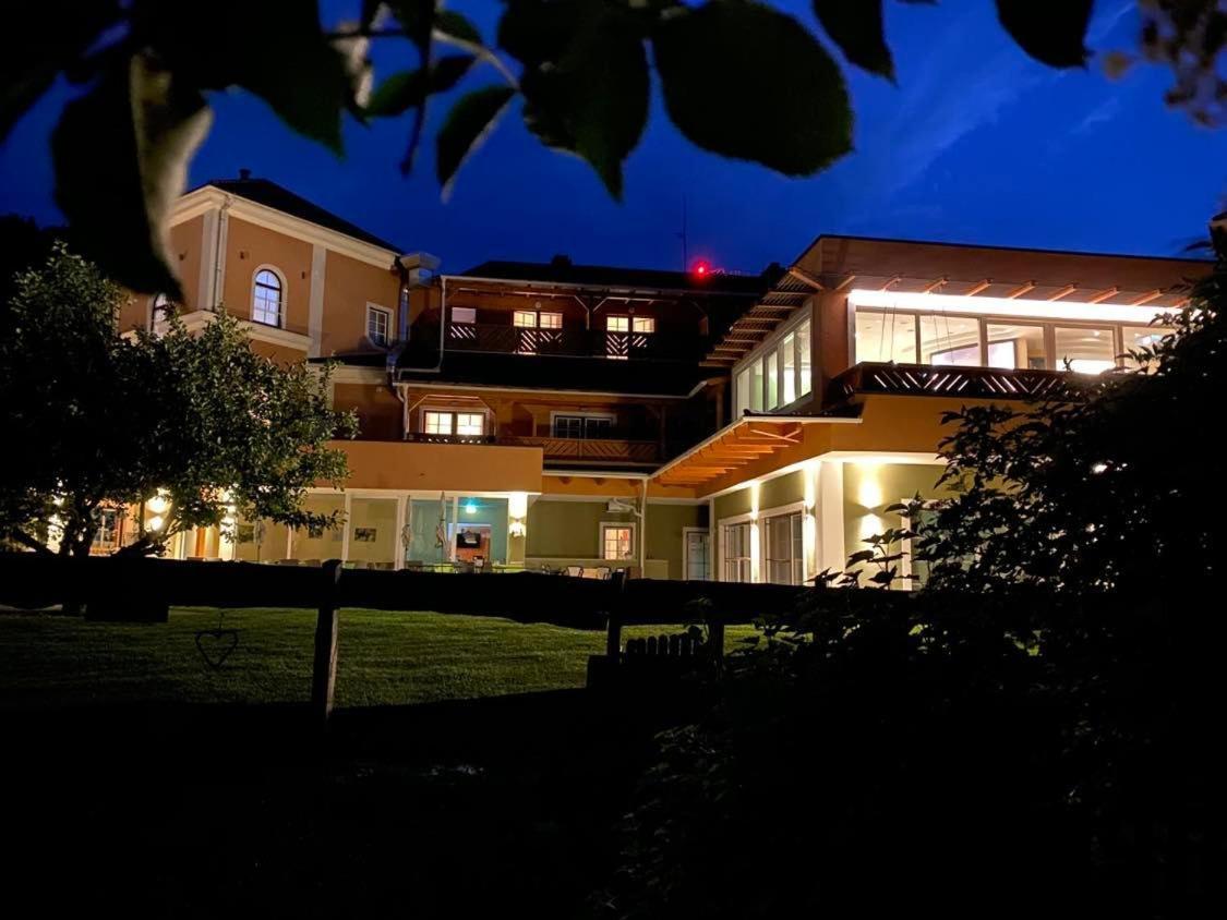 Landhotel Timmerer Moderbrugg Exterior photo